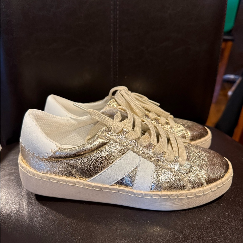 Gold Corky’s Sneaker